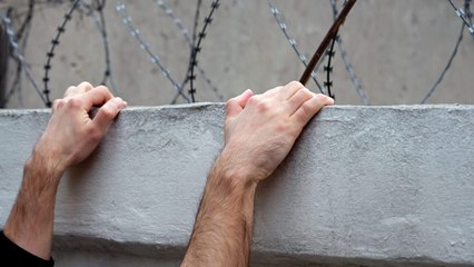 Faites entrer l'accusé