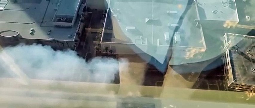 انفجار سيارة تسلا أمام فندق ترامب في لاس فيغاس