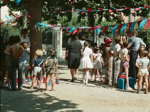 Mes petites amoureuses (1974) - Bande annonce