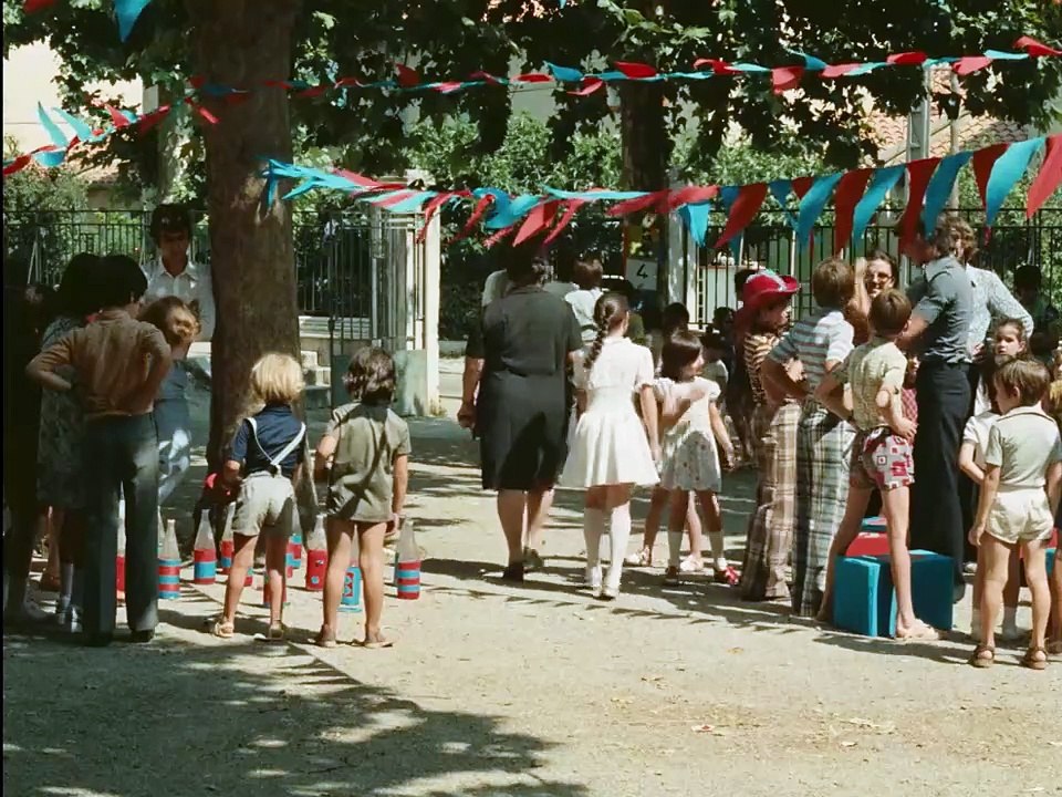 Mes petites amoureuses (1974) - Bande annonce