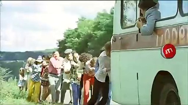 Les Charlots font l'Espagne (1972) - Bande annonce
