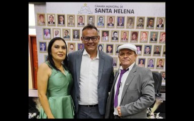 Com maioria na Câmara, João Cléber e Assis são empossados como prefeito e vice de Santa Helena