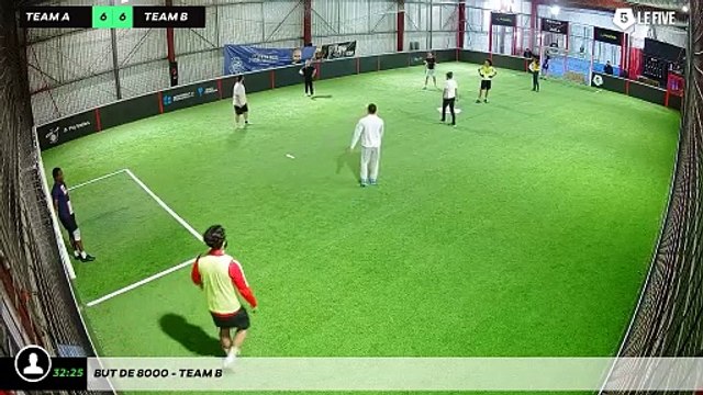 But de 8000 - Team B