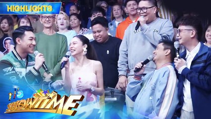 Kim Chiu, muntik ng hindi maisuot ang kanyang 2025 outfit | It’s Showtime