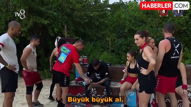 Survivor 2025'te yürekler ağza geldi! Barış Murat Yağcı bir anda yere yığıldı