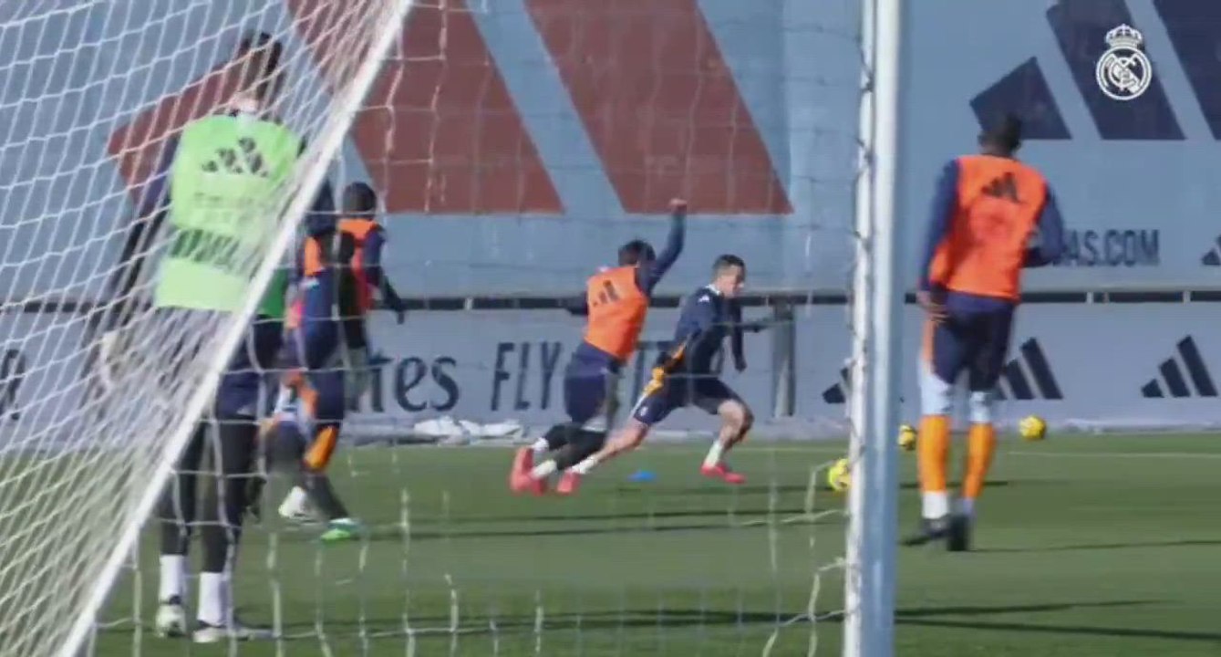 Se cuela un grito de Vinicius en el vídeo de Real Madrid TV del golazo de Lucas Vázquez: viral al instante