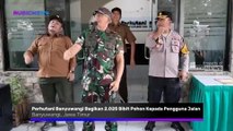 Kampanyekan Sedekah Oksigen, Perhutani Banyuwangi Raya Bagikan 2.025 Bibit Pohon Kepada Pengguna Jalan dan Masyarakat Ini Tujuannya