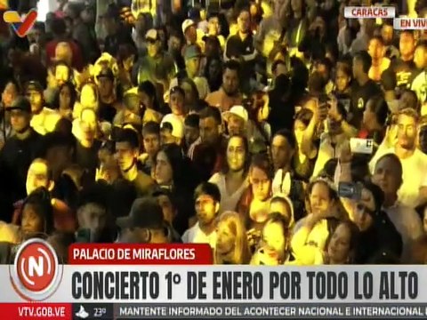 El salsero Maelo Ruiz interpretó sus éxitos musicales en el concierto de año nuevo en Miraflores