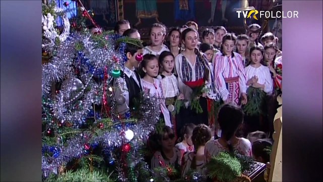 Grup de colindatori din Prahova - Mos Craciun, la domnul ne rugam (Popasuri folclorice - arhiva TVR)