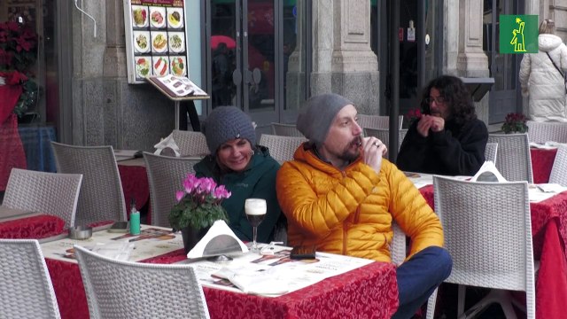 Milán, capital de la moda y las finanzas, prohíbe el cigarrillo en las calles