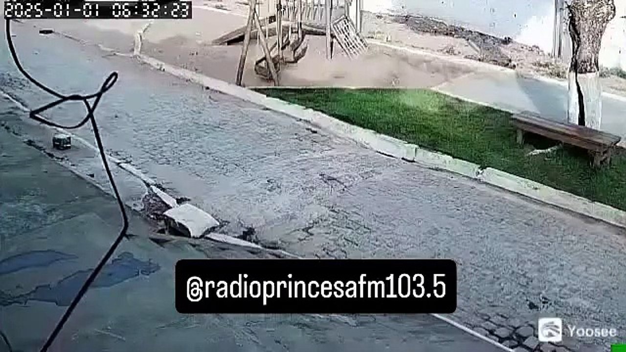 Câmera flagra grave acidente de trânsito em Viçosa