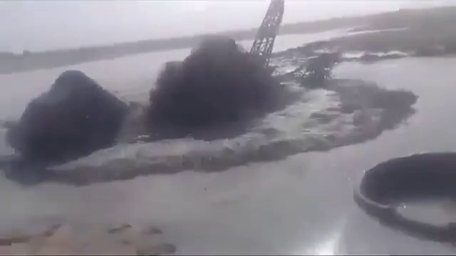 Yesterday In Rajasthan's Mohangarh town, Jaisalmer district, a water stream emerged from the ground during borewell digging on the farm of VHP worker Shri Vikram Singh... Notably, the Jaisalmer desert is said to align with the ancient flow path of the ext
