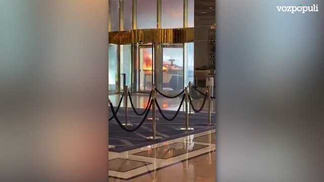 Un Cybertruck de Tesla explota frente a la puerta del hotel Trump de Las Vegas
