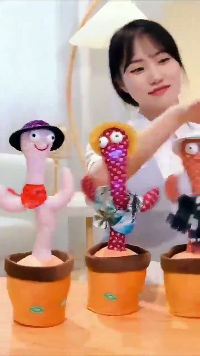 Custom soft plush motor-driven dancing talking spoof cactus doll with accessories