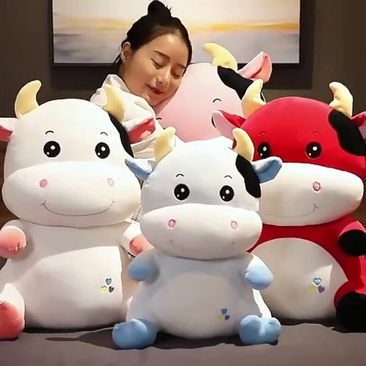 Custom super cute softest tie-dyed plush pet zoo cow stuffed animal gifts for kids.