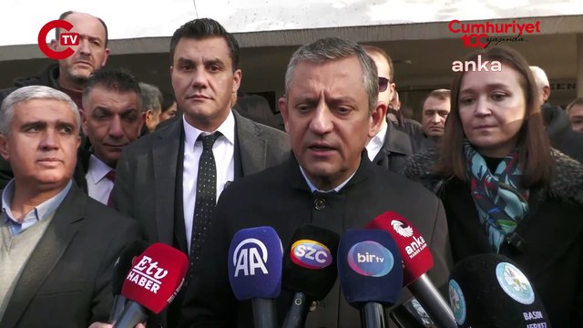 CHP Genel Başkanı Özgür Özel'den 'DEM Parti ziyaretleri' açıklaması: ''Türkiye'nin çıkarlarını gözeten, Türkiye'nin birlik ve bütünlüğünü gözeten bir süreç olması gerekir