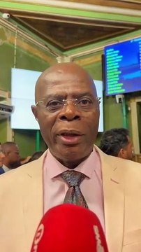 Hamilton Assis comenta recondução de Carlos Muniz à presidência da Câmara