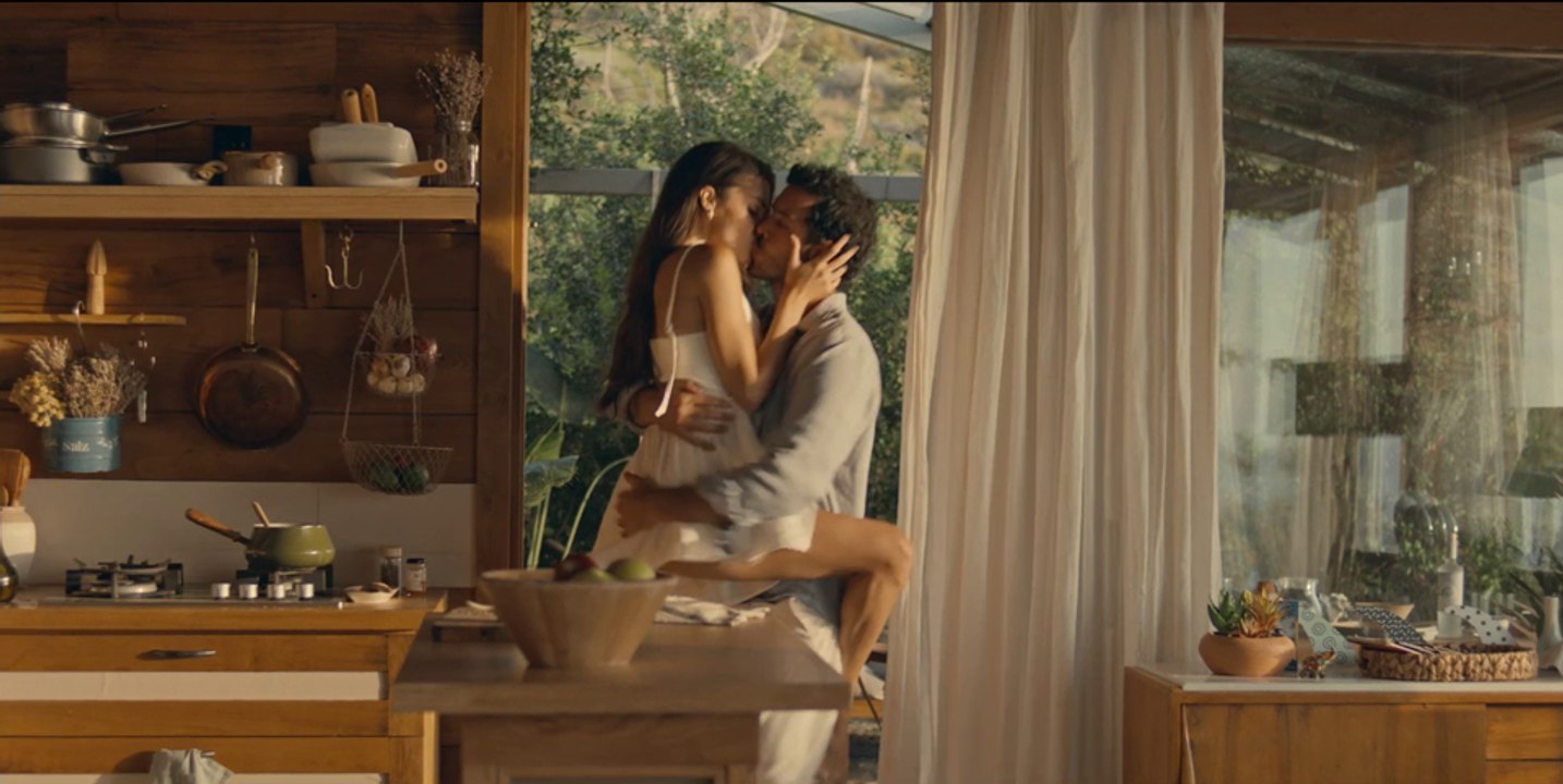 Chasing the Wind Trailer OmdU