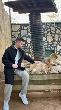 Abdülkerim Bardakcı, aslan ve yılan sevdi