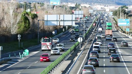 España vende más de un millón de turismos en 2024 (+7,1%) y recupera registros prepandemia