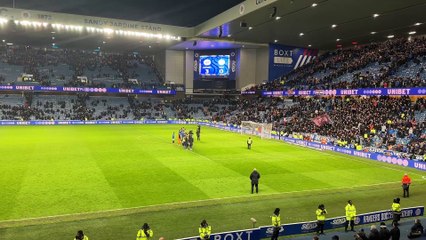 Rangers Celebrate Victory Over Celtic ⚽