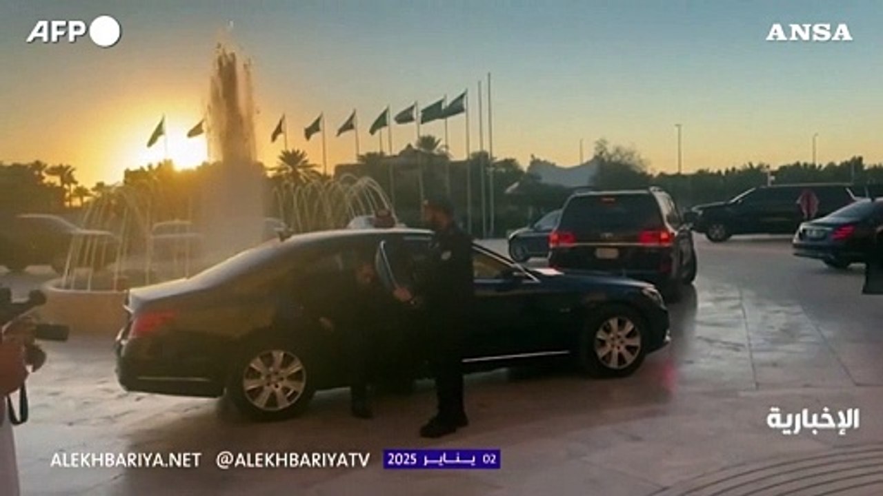 Riad, il ministro degli Esteri saudita riceve la delegazione siriana