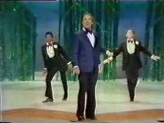 Bert Parks Sings Wings "Let 'Em In" 1976 Miss America