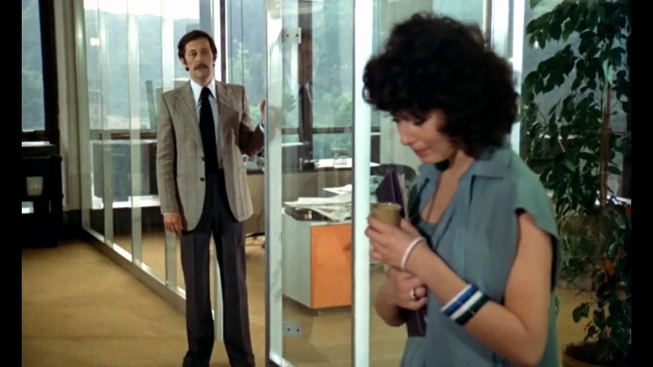 Un éléphant, ça trompe énormément (1976) - Bande annonce