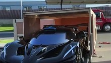بوغاتي تسلم أول سيارة Bolide الخارقة المخصصة لعميلها