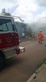 Bombeiros combatem incêndio em casa no PSul