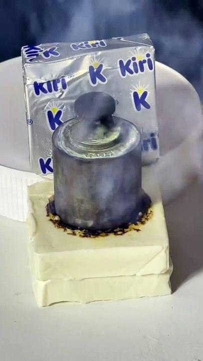 Red Hot Calibration Weight vs KIRI Cheese