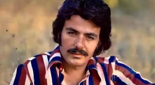 Sanatçı Ferdi Tayfur yaşamını yitirdi; hayranları hastane önüne koştu