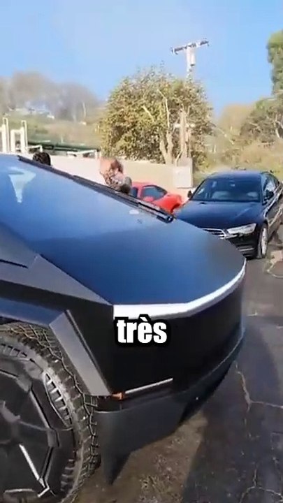 Le CyberTruck de Tesla est sorti ! Mais…