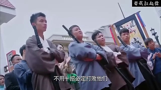 Kung Fu Master Takes Down Japanese Soldiers in a Violent Showdown on a Rainy Night!