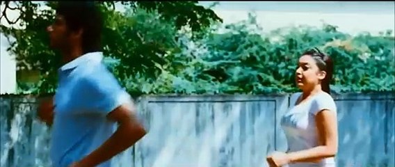 Neetu Chandra Lip kiss with Vishal