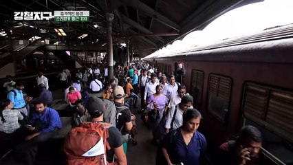 줄로 몸을 묶어 가야 하는건가 싶을 정도로 도파민 터지는 스리랑카 출근 기차!