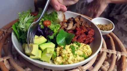 Delicious Vegan Chickpea Stir-Fry with Peanut Sauce  Easy & Healthy Recipe