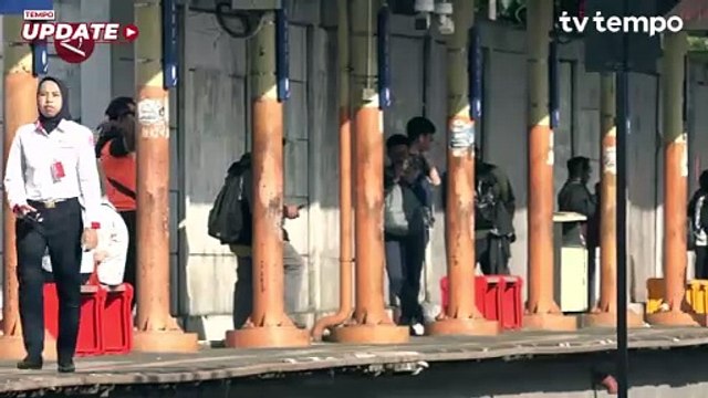 Pengguna KRL Tolak Rencana Penutupan Stasiun Karet