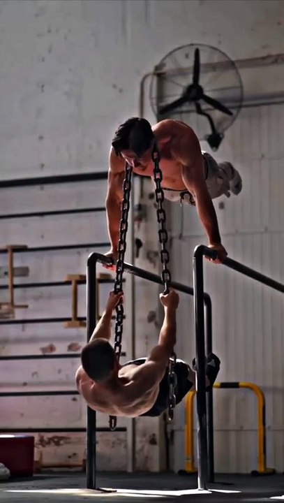 Insane calisthenics duo skill