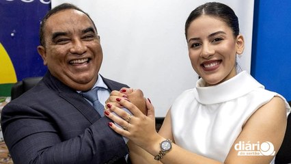 “Vamos trabalhar juntos”, diz prefeita empossada de Monte Horebe, Milena ao lado de Marcos Eron