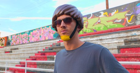 Casques fabriqués à la main : l'ultime aventure de la FAIT MAISON !