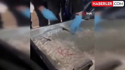 Türkiye'ye Sokulmak İstenen 21 Kilo 800 Gram Esrar Gümrüğe Takıldı