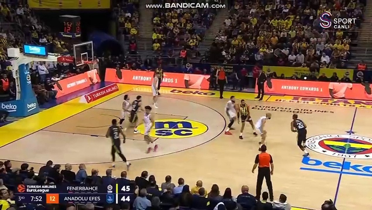 Fenerbahçe 84-76 A.Efes