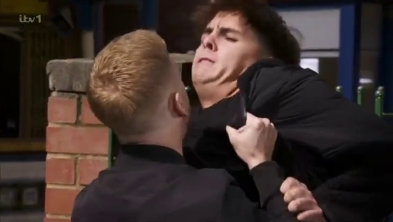 Corrie Gary Windass Grabs Mason 25th September 2024
