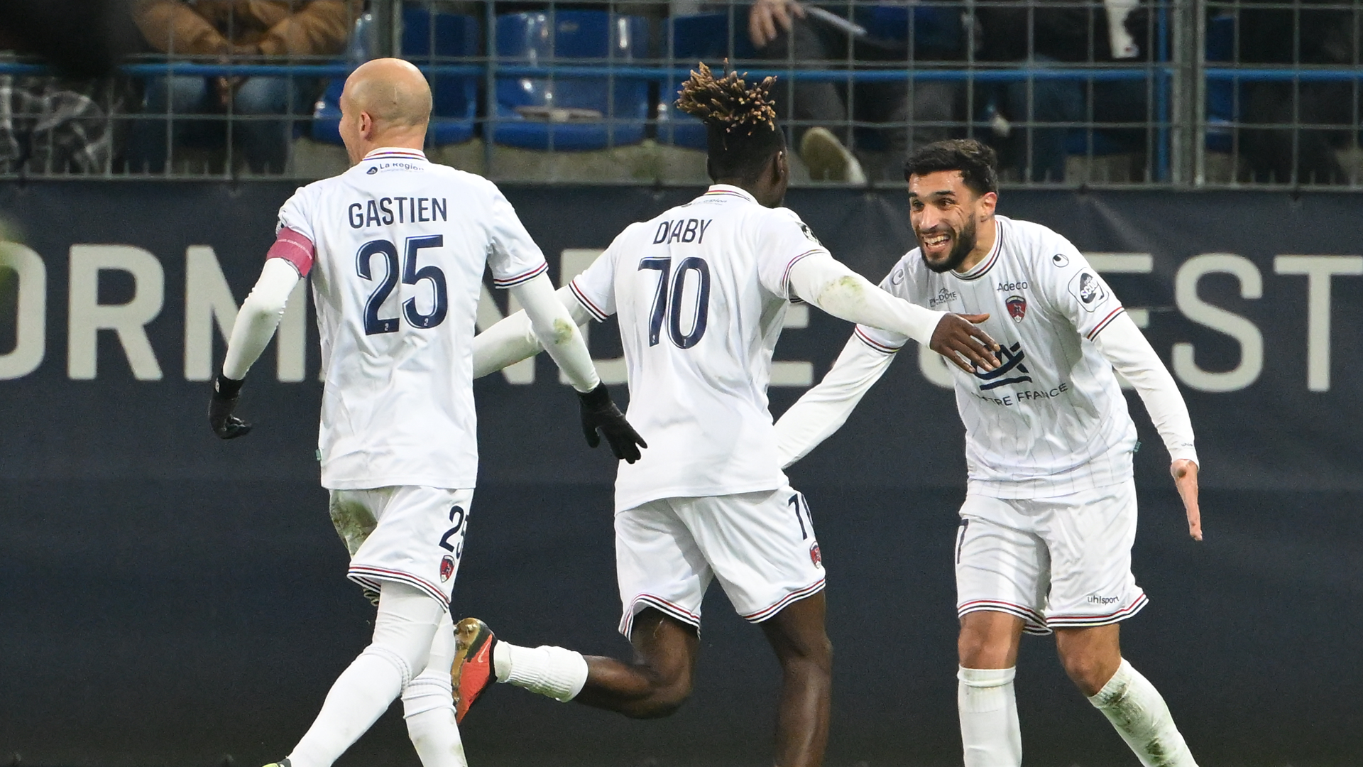 Ligue 2 : Caen chute contre Clermont pour les débuts de Baltazar