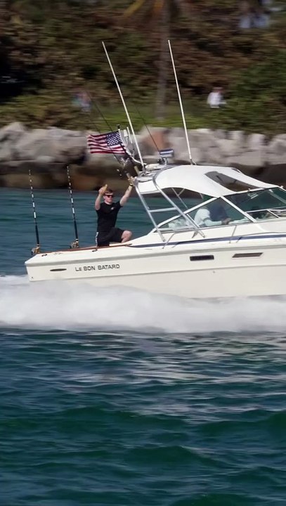 I wonder if he's a pilot for the US Air Force Special Warfare 🤔in any case thank you for your servic…