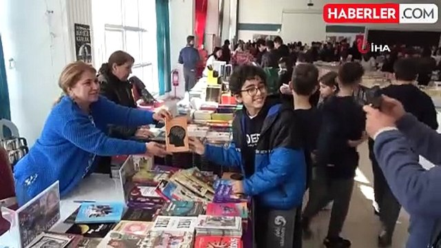 Mersin'de 3. Kitap ve Edebiyat Günleri Başladı