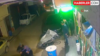 Şans oyunu oynayan eşini basan kadın etrafa zarar verdi