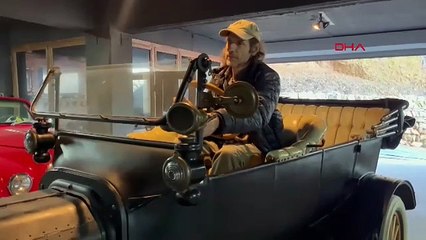 Tam 110 yaşında: Trafikte onu gören gözlerini alamıyor