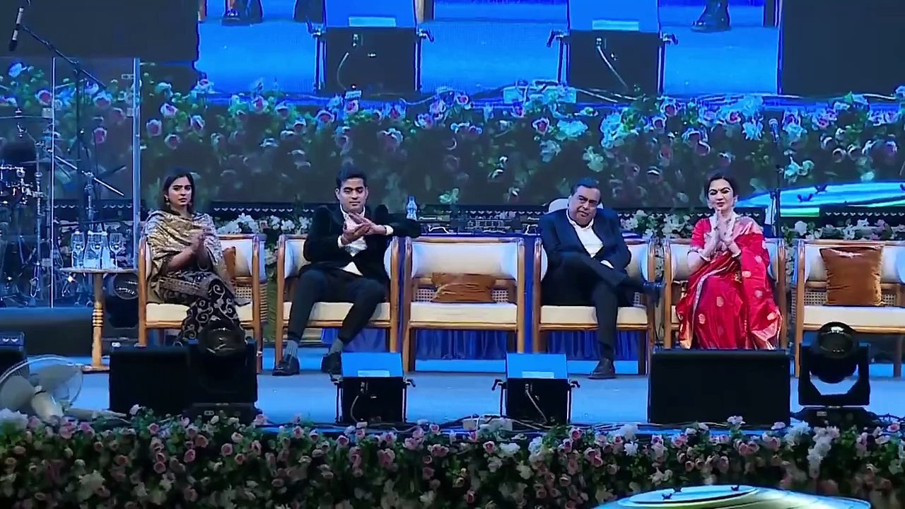 On the 25th anniversary of Jamnagar Refinery, Shri Anant Ambani reaffirms his commitment to realizing his father's vision while championing wildlife conservation. #AnantAmbani #Vantara #WeCare #Jamnagar #ambani